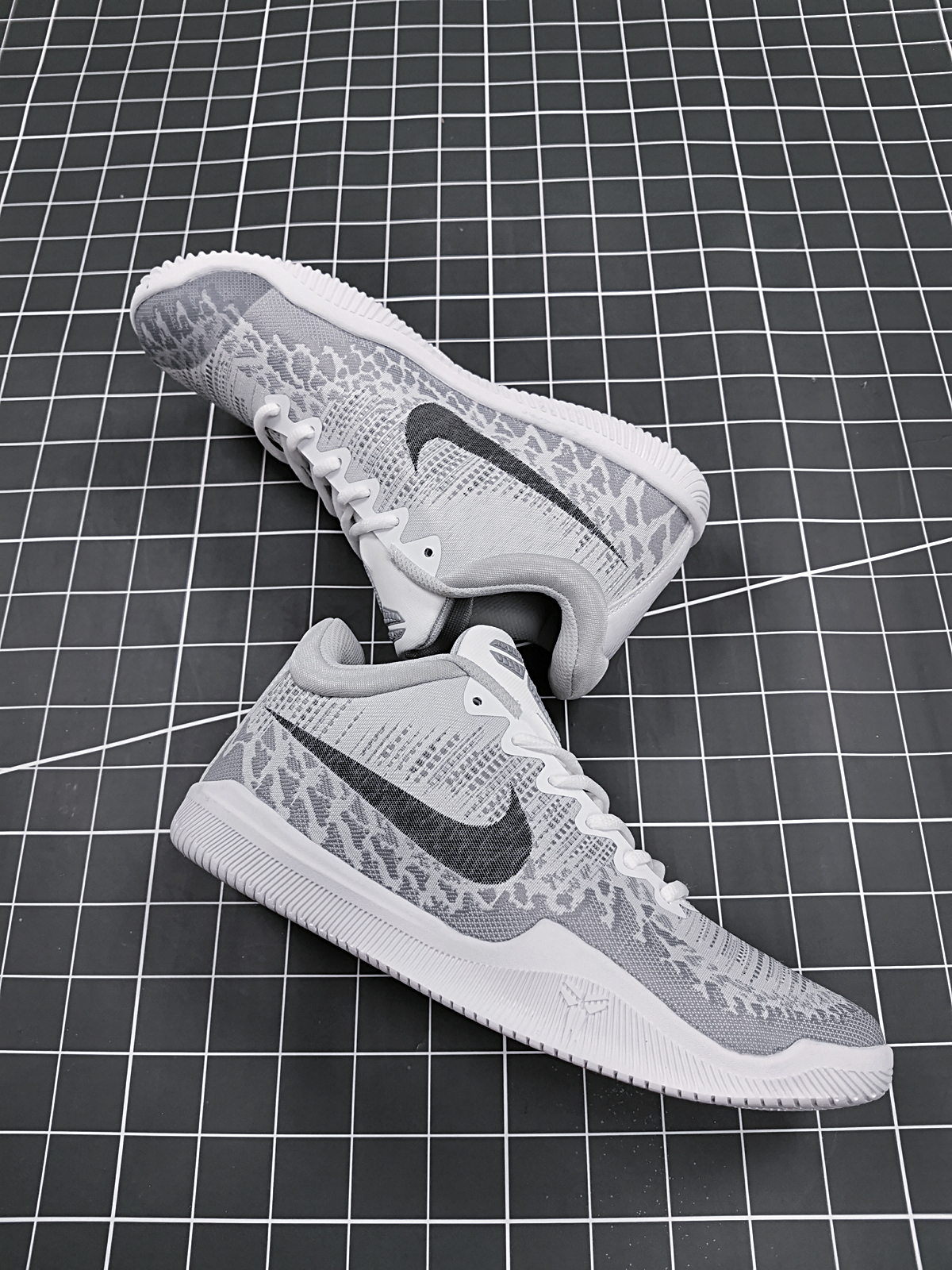 supreme nike shoes